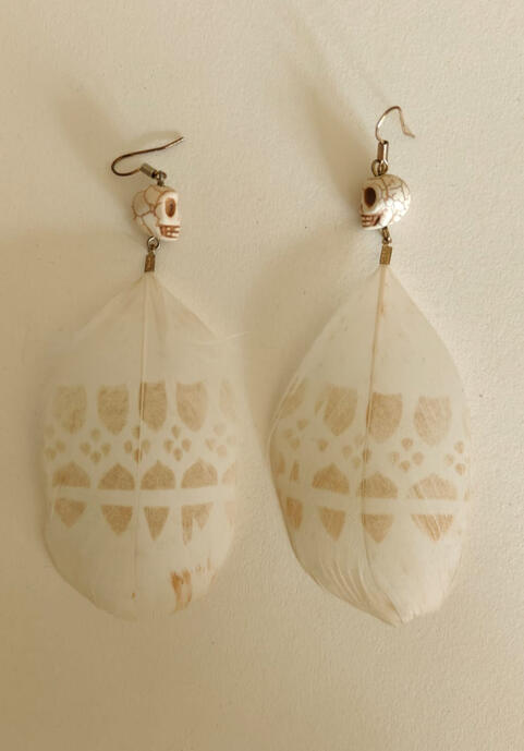 Boho Feather Earrings with Tribal Print 30.00 dh🕊️